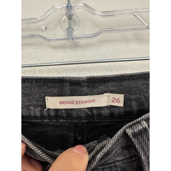 Levi's Wedgie Straight Button Fly Jeans Black Distressed High Rise Women's 26 - Picture 4 of 7